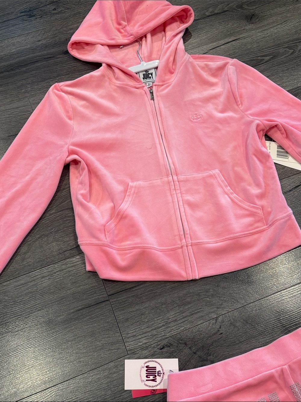 Juicy Couture Pink Velour Hooded Tracksuit Set with Rhinestone Logo - Picture 5 of 12